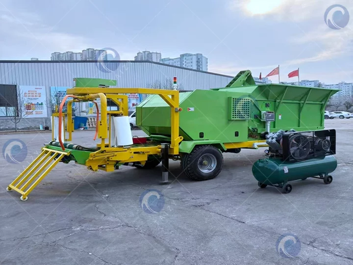 Elephant grass baler