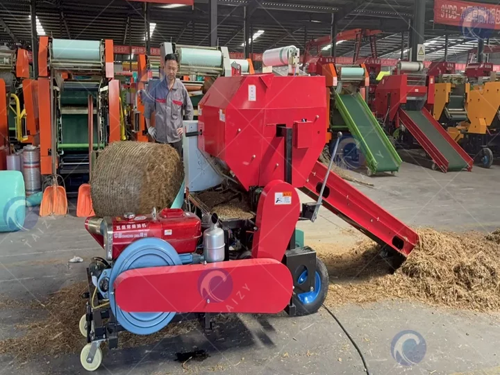 straw baling machine