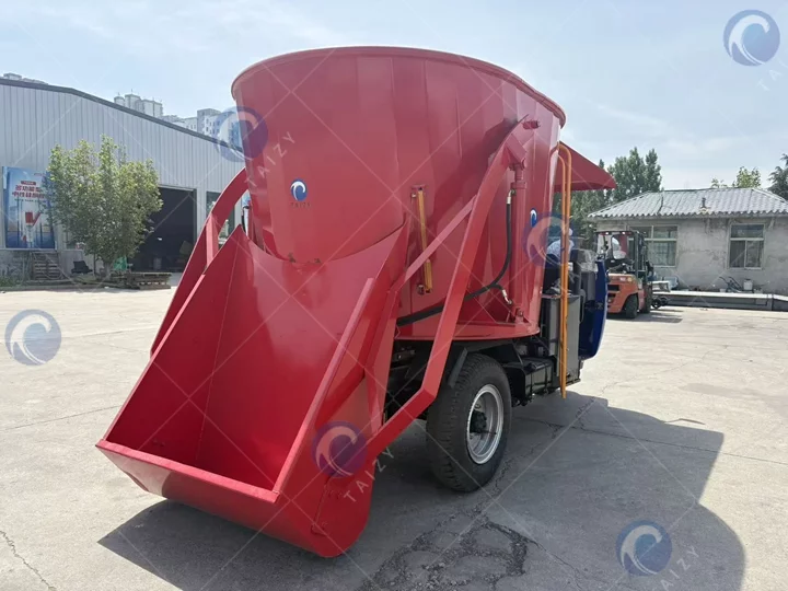 industrial fodder spreader