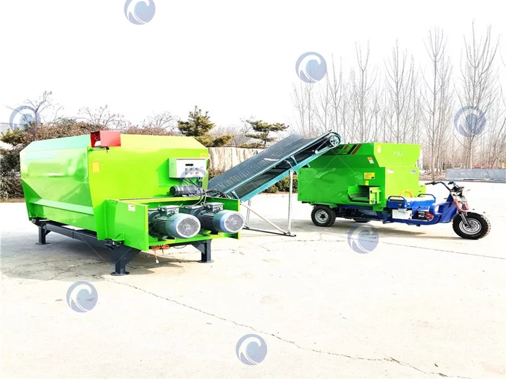 silage spreader