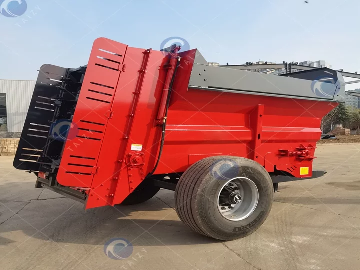6 m³ Vertical-Auger manure spreader